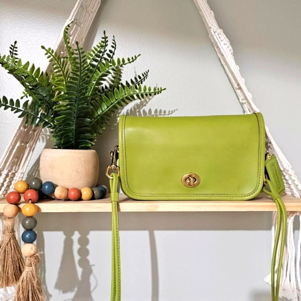 Vintage Coach Reissue Double Strap Dinky / Penny Shoulder Bag # 17994 ( Green )